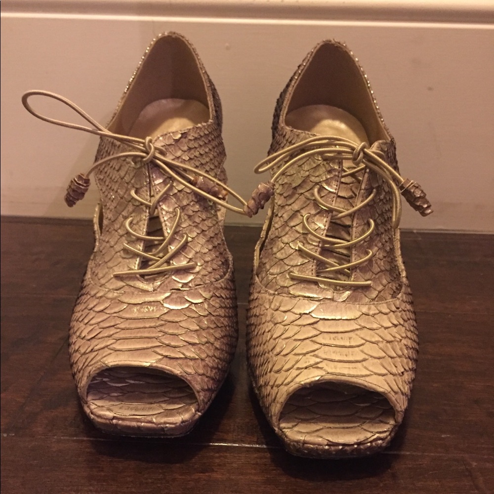 Stuart Weitzman heels